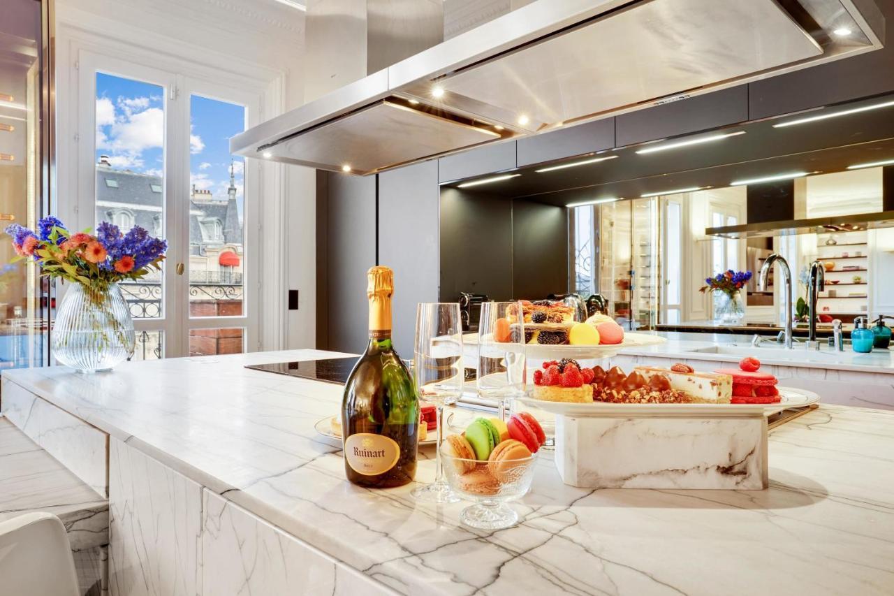 Luxurious Penthouse Near Champs Elysees And Front Of Eiffel Tower In Heart Of 8 Apartment
