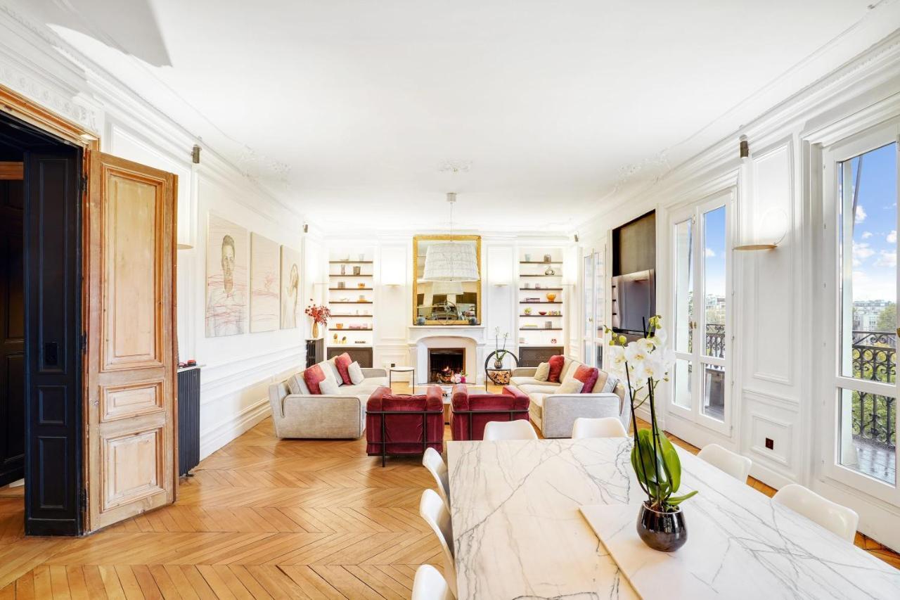 Luxurious Penthouse Near Champs Elysees And Front Of Eiffel Tower In Heart Of 8 Apartment Paris