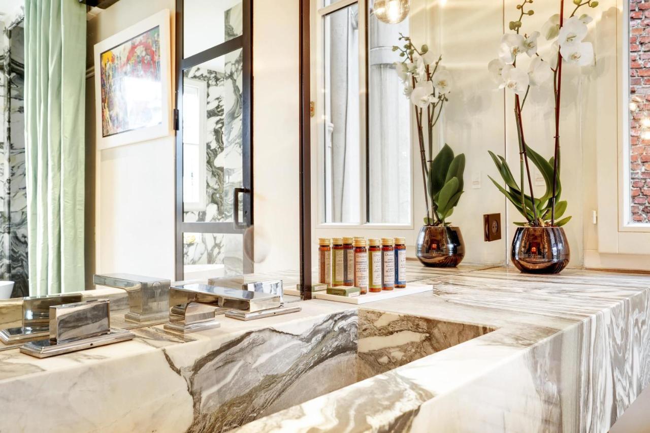 Luxurious Penthouse Near Champs Elysees And Front Of Eiffel Tower In Heart Of 8