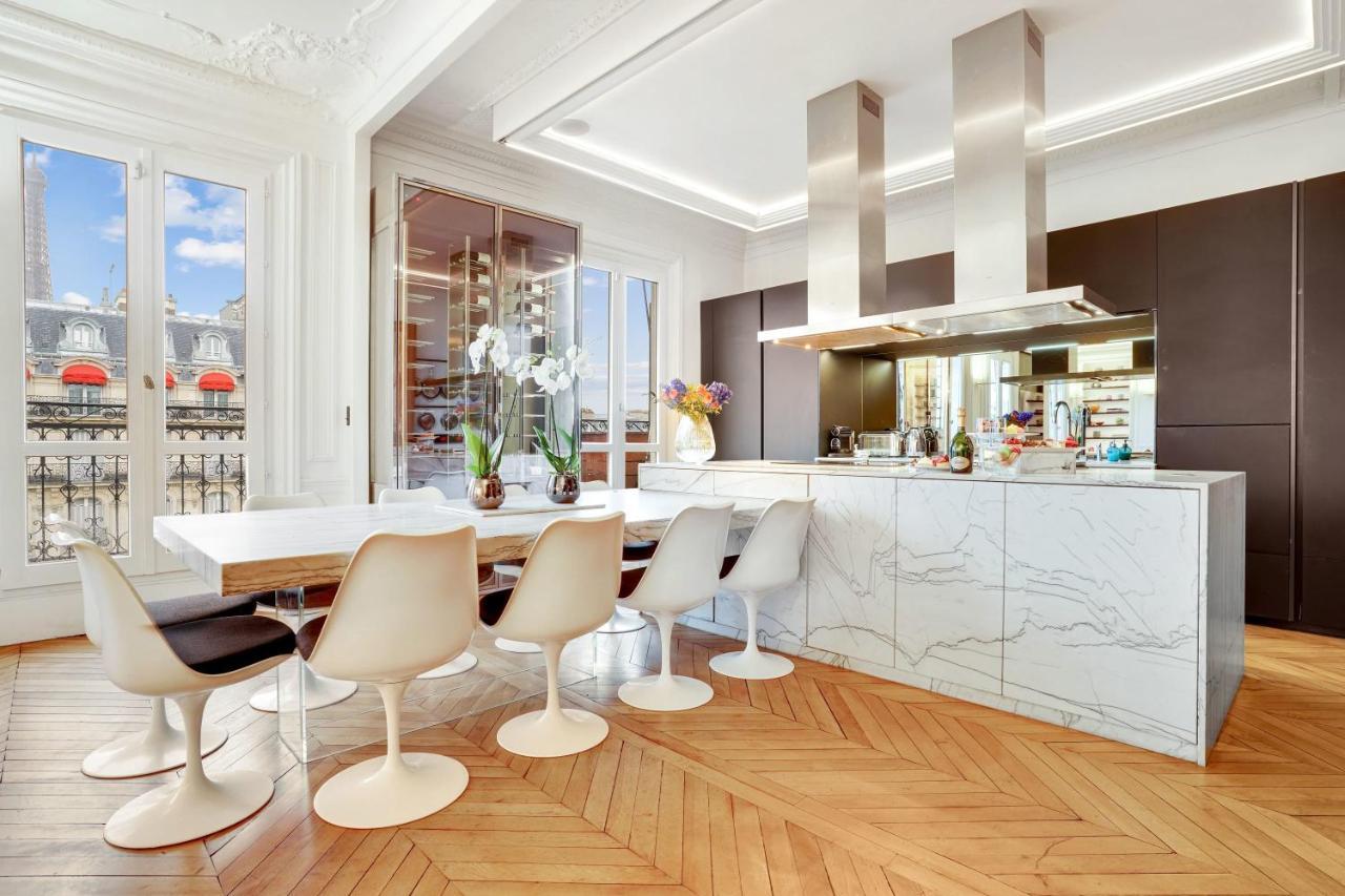 Luxurious Penthouse Near Champs Elysees And Front Of Eiffel Tower In Heart Of 8 * Paris